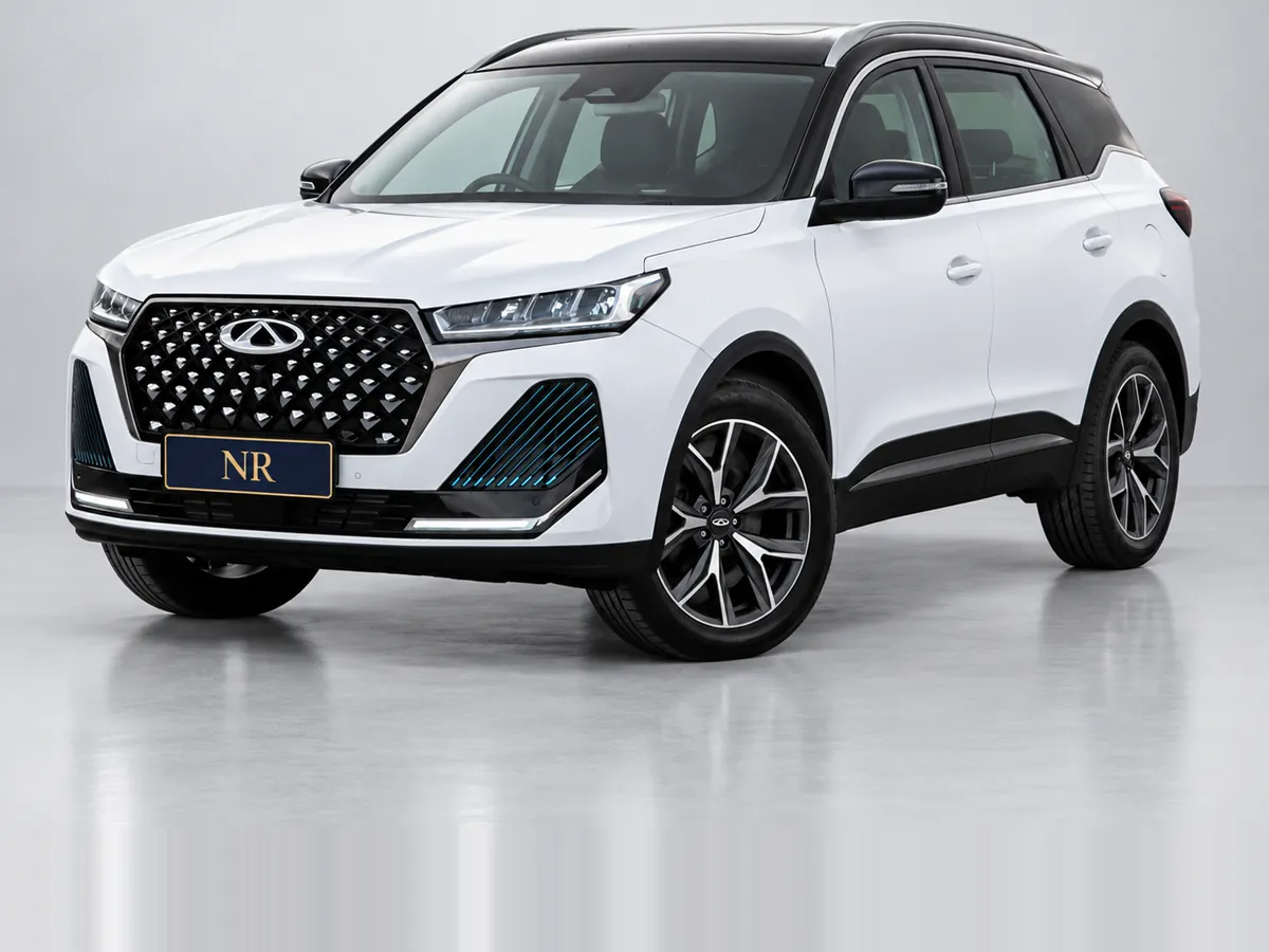 Chery Tiggo 7 Pro 2023, SUV with panoramic sunroof